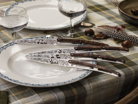 4 Deejo de mesa Prestige, Madera de nogal / Caza
